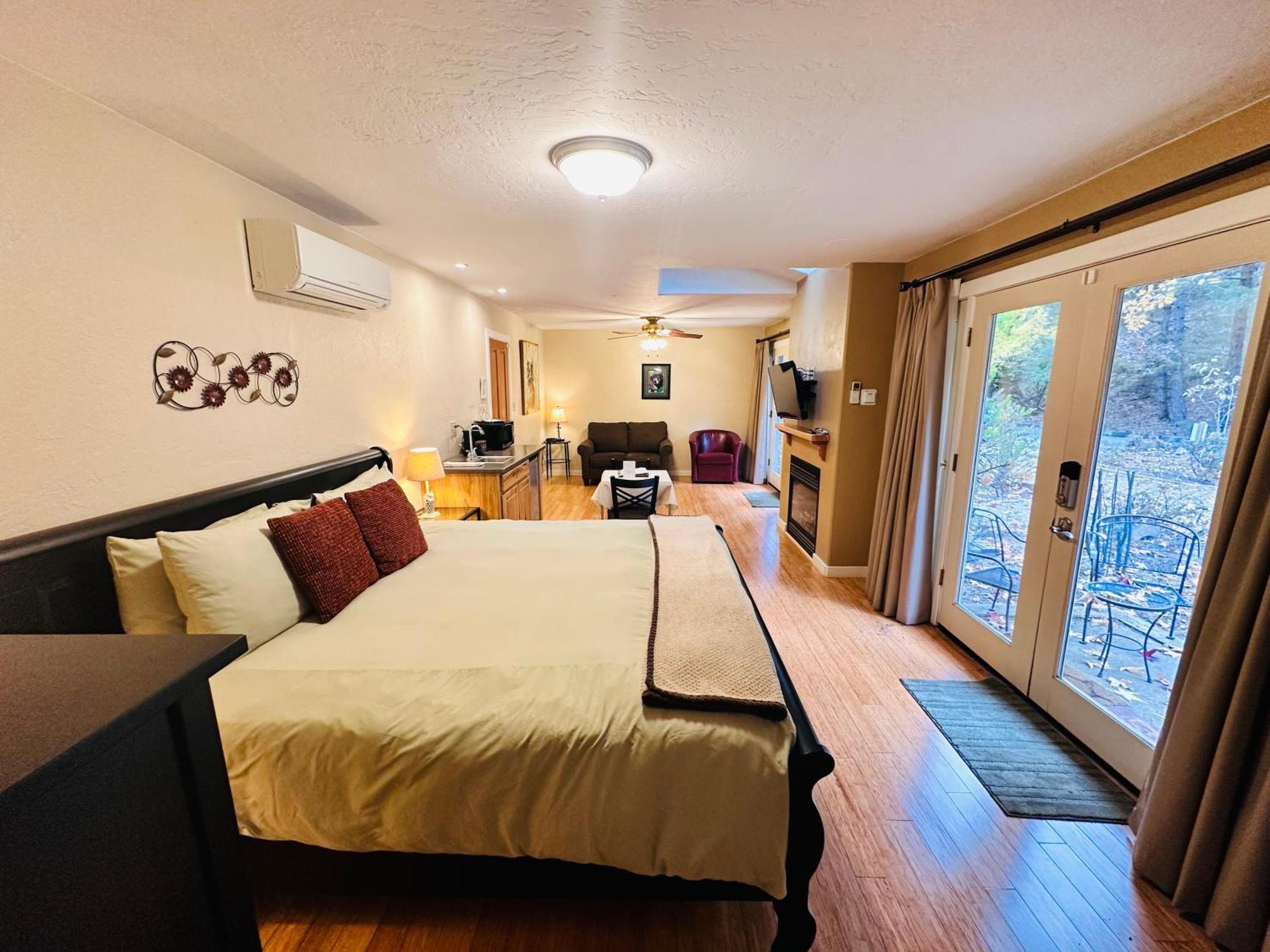 The Inn At Shasta Lake Lakehead Екстер'єр фото